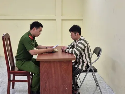 CLIP: Công an TP HCM lấy lời khai TikToker Đoàn Quốc Việt