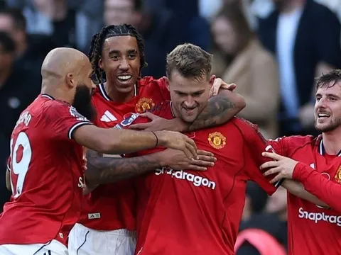 Báo động đỏ ở Old Trafford