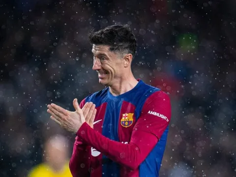 Bến đỗ gây sốc của Lewandowski