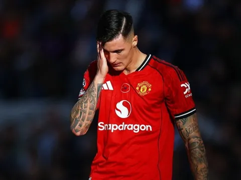 Cú sốc kép với MU