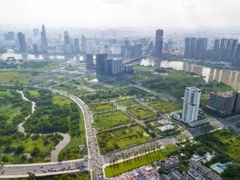 TP.HCM nên bắt đầu từ đâu để có trung tâm tài chính đúng nghĩa?