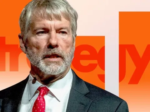 Bitcoin giảm 15% trong 1 tháng, Strategy bốc hơi 58 tỷ USD vốn hóa, hàng loạt công ty vay nợ mua tiền số mắc kẹt