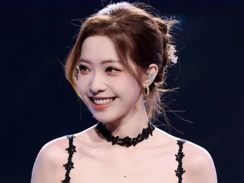 'Nữ thần eSports' Trung Quốc tỏa sáng trên sân khấu LMHT