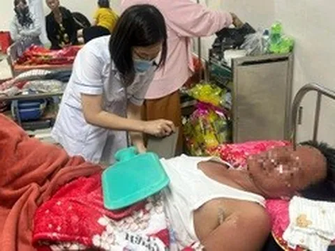 Vụ 3 ngư dân trôi dạt 48 giờ: Vì sao một người bị viêm đường ruột nặng?