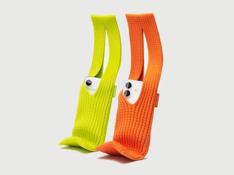 Apple ra mắt túi vải giá 150 USD cho iPhone