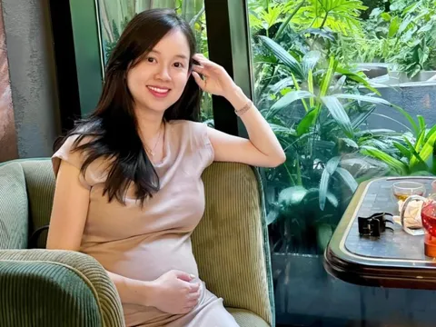 Ly Kute mang thai lần thứ ba