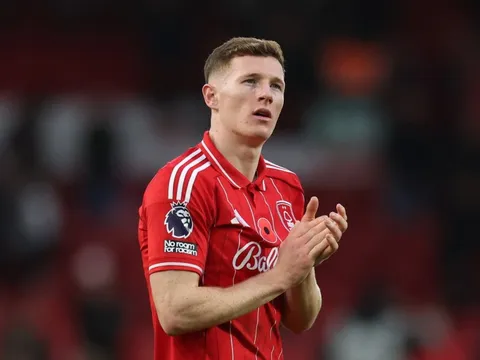 HLV Amorim phát cuồng vì tiền vệ 120 triệu bảng