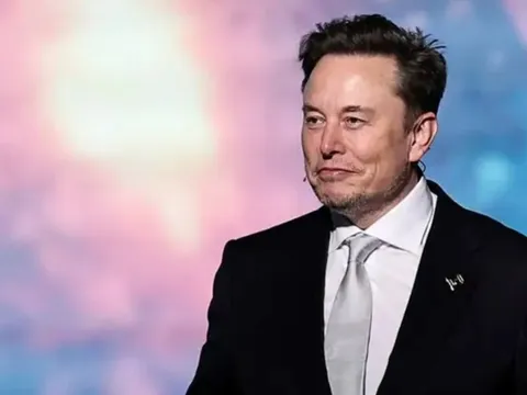 Elon Musk: Optimus của Tesla có thể giúp GDP toàn cầu tăng gấp 100 lần, xoá bỏ hoàn toàn đói nghèo