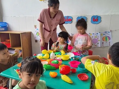 Bộ Nội vụ cảnh báo việc áp dụng hệ số lương đặc thù cho nhà giáo