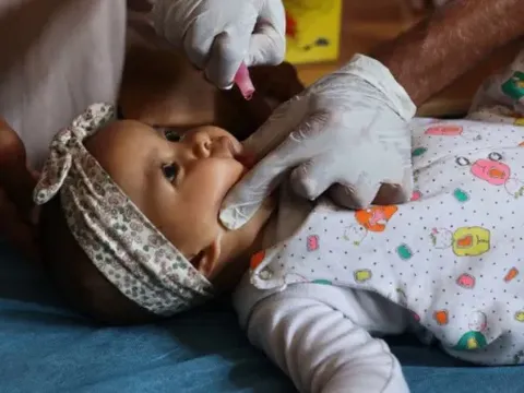 Israel chặn 1 triệu ống tiêm cần thiết để tiêm chủng cho trẻ em ở Gaza