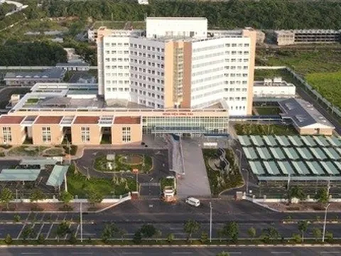 8 bệnh viện tuyến cuối ở TPHCM hỗ trợ một cơ sở y tế có vị trí chiến lược