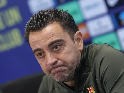 Bi kịch của Xavi ở Barcelona