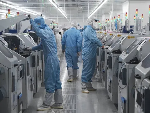 Quốc gia quyền lực nhất nhì BRICS 'tự cứu mình' giữa 'vòng vây' của Mỹ: Chắp vá, sao chép bằng mọi cách có thể, 'chỉ cách vài nano giây' là vượt mặt Mỹ