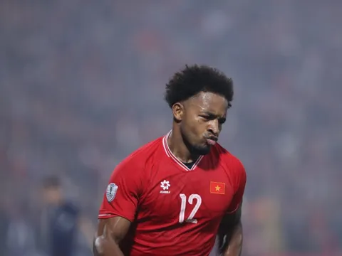 Báo Anh vinh danh Xuân Son