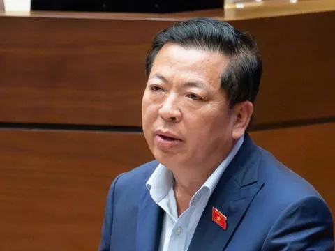 Bộ trưởng Bộ Xây dựng Trần Hồng Minh nói về đề xuất bỏ giấy phép xây dựng nhà dưới 7 tầng