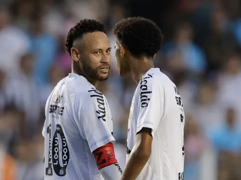 Bài phát biểu giúp Neymar đảo ngược tình thế