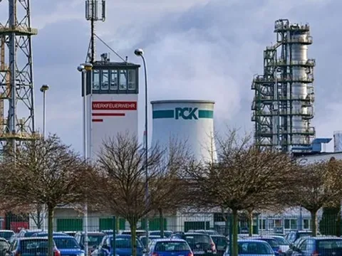 Tài sản của Lukoil gây ra cuộc chiến ở nước ngoài