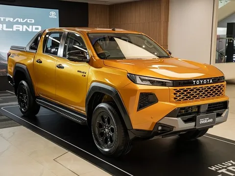 Toyota Hilux thế hệ mới sẽ về Việt Nam vào tháng 1/2026