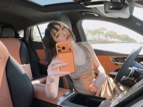 Cô gái Việt làm việc ở hãng bay xa xỉ bậc nhất, đặt chân 101 quốc gia