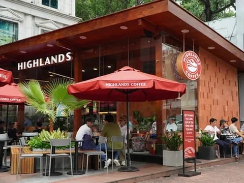Highlands Coffee báo lãi kỷ lục 297 tỷ đồng: Vì sao chuỗi cà phê lớn nhất Việt Nam vẫn tăng tốc?