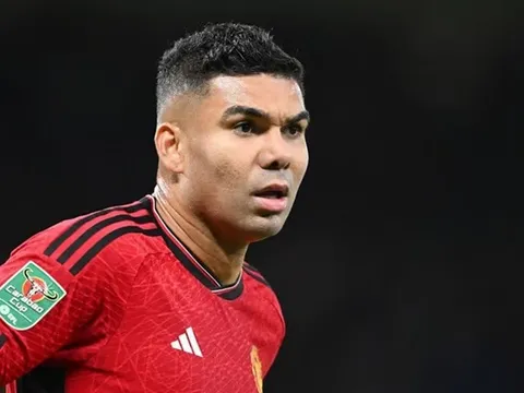 MU có thể đặt dấu chấm hết cho Casemiro