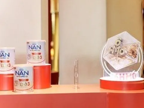 NAN INFINIPRO A2 bước 3: Công thức cải tiến giúp bé tăng đề kháng, tiêu hóa tốt