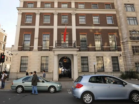 Trung Quốc phản ứng gắt trước cáo buộc gài gián điệp của Anh