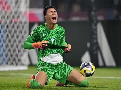 Kỳ tích cản luân lưu ở U17 World Cup