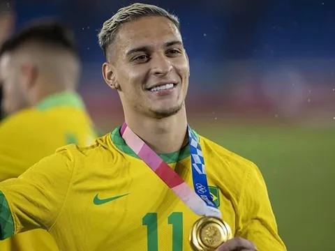 Antony từ chối Bayern