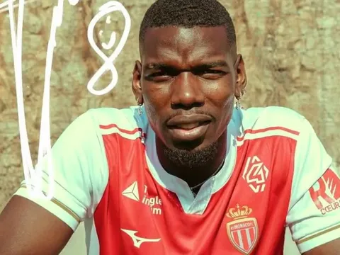 Pogba lại 'mất tích'