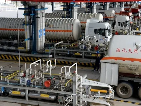 Dự án khí đốt 21 tỷ USD bị ‘ế’ vì dính lệnh trừng phạt, Nga liền giảm giá sâu 40%, lập tức có ngay khách sộp mua tới 14 lô