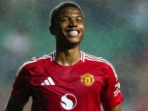 Phương án 18 tuổi thay Sesko của MU