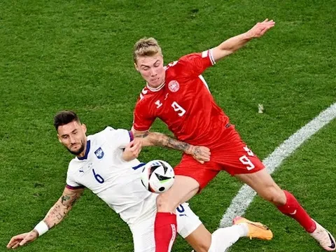 Hojlund gây tranh cãi