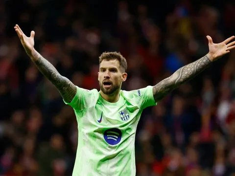 Barca đang nhớ Inigo Martinez