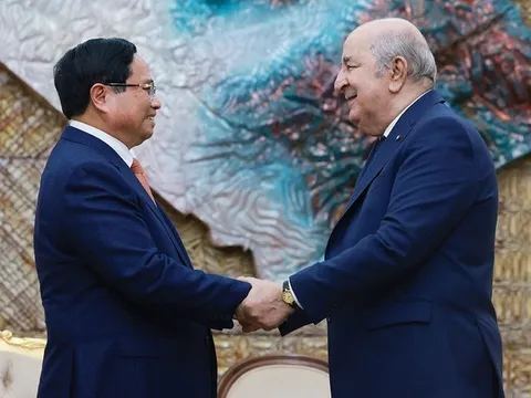 Thủ tướng Phạm Minh Chính hội kiến Tổng thống Algeria