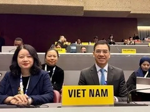 Hơn 1.400 đại biểu toàn cầu cam kết chống lại "làn sóng thuốc lá mới"