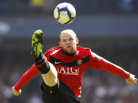 Rooney hé lộ mức lương khổng lồ ở MU