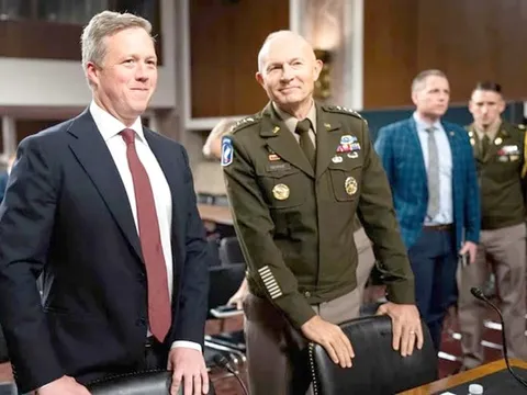 Kế hoạch hòa bình Ukraine: Đàm phán hay tối hậu thư?