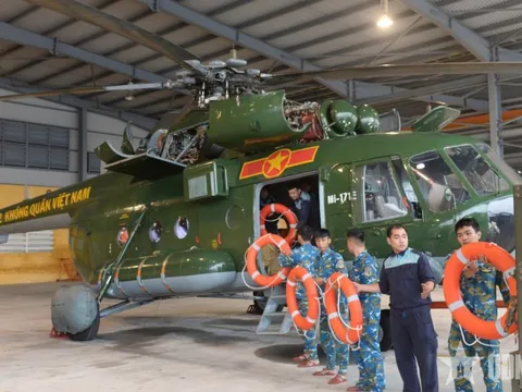 Trực thăng quân sự sẵn sàng bay cứu trợ ở Khánh Hòa, Đắk Lắk, Gia Lai