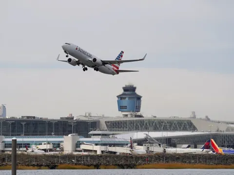 Vì sao Mỹ cảnh báo khẩn với các hãng bay qua bầu trời Venezuela?