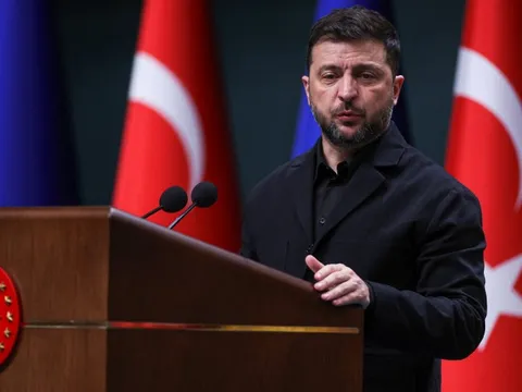 Ông Trump đặt thời hạn chấp nhận thỏa thuận 28 điểm, ông Zelensky nói sẽ đề xuất phương án thay thế