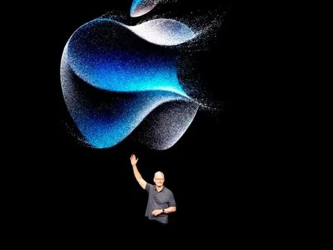 Sống bằng ‘mỏ vàng iPhone’ dưới thời Tim Cook, đế chế Apple toan tính gì khi gấp rút tìm CEO mới?