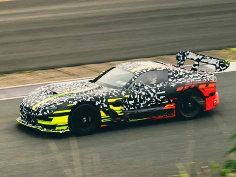 Xe đua Mercedes-Benz Concept AMG GT Track Sport bất ngờ tái xuất