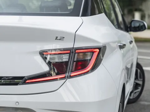 Đằng sau cú tăng doanh số dựng đứng của xe xăng giá rẻ