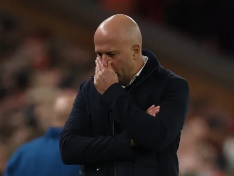 Kịch bản Liverpool sa thải HLV Slot