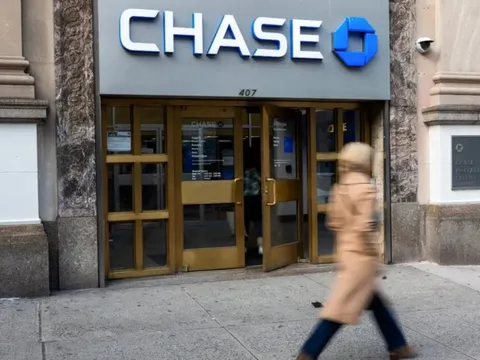 Dữ liệu hàng trăm ngân hàng tại Mỹ bị đe doạ, FBI vội vàng điều tra: Chuyện gì đây?