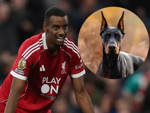 Isak bị dọa giết