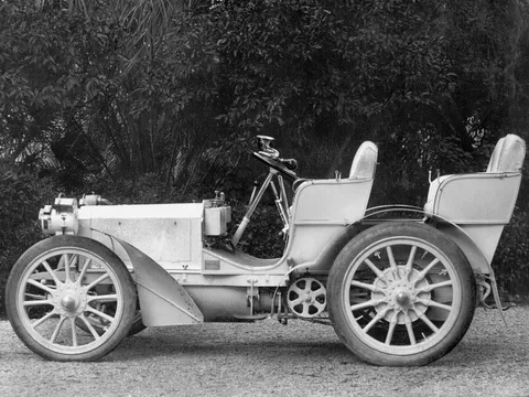 125 năm và chiếc Mercedes đầu tiên