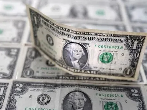 Fed sắp hạ lãi suất? Hai phát ngôn “nặng ký” khiến giới đầu tư sốt sắng