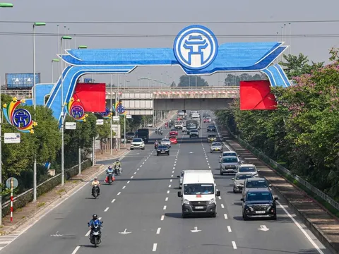 Thông báo khẩn liên quan đến người tham gia giao thông ở Hà Nội từ 25/11